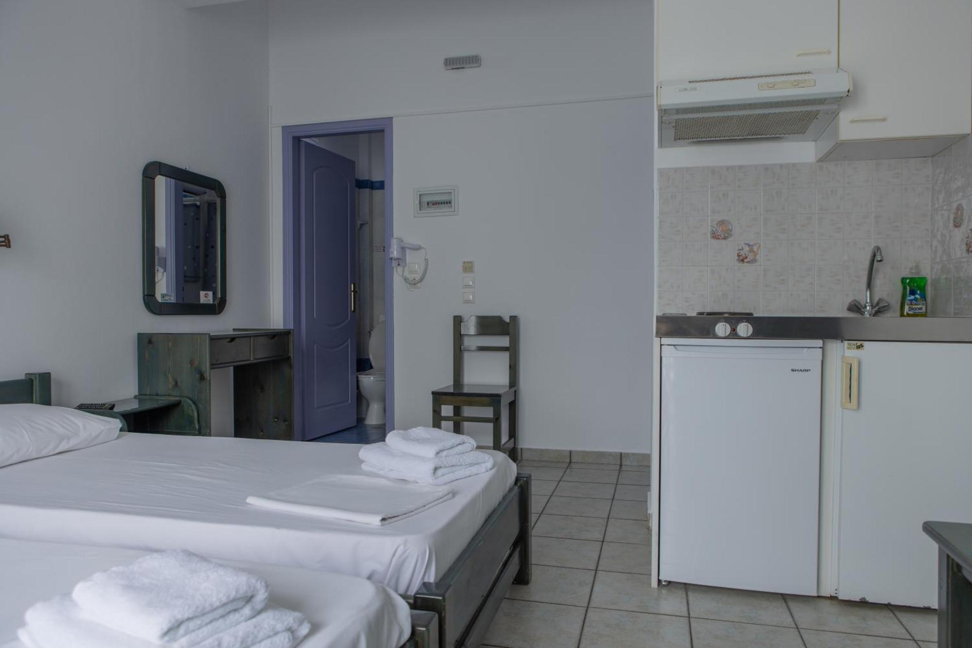 Soula Rooms Tinos Exterior photo