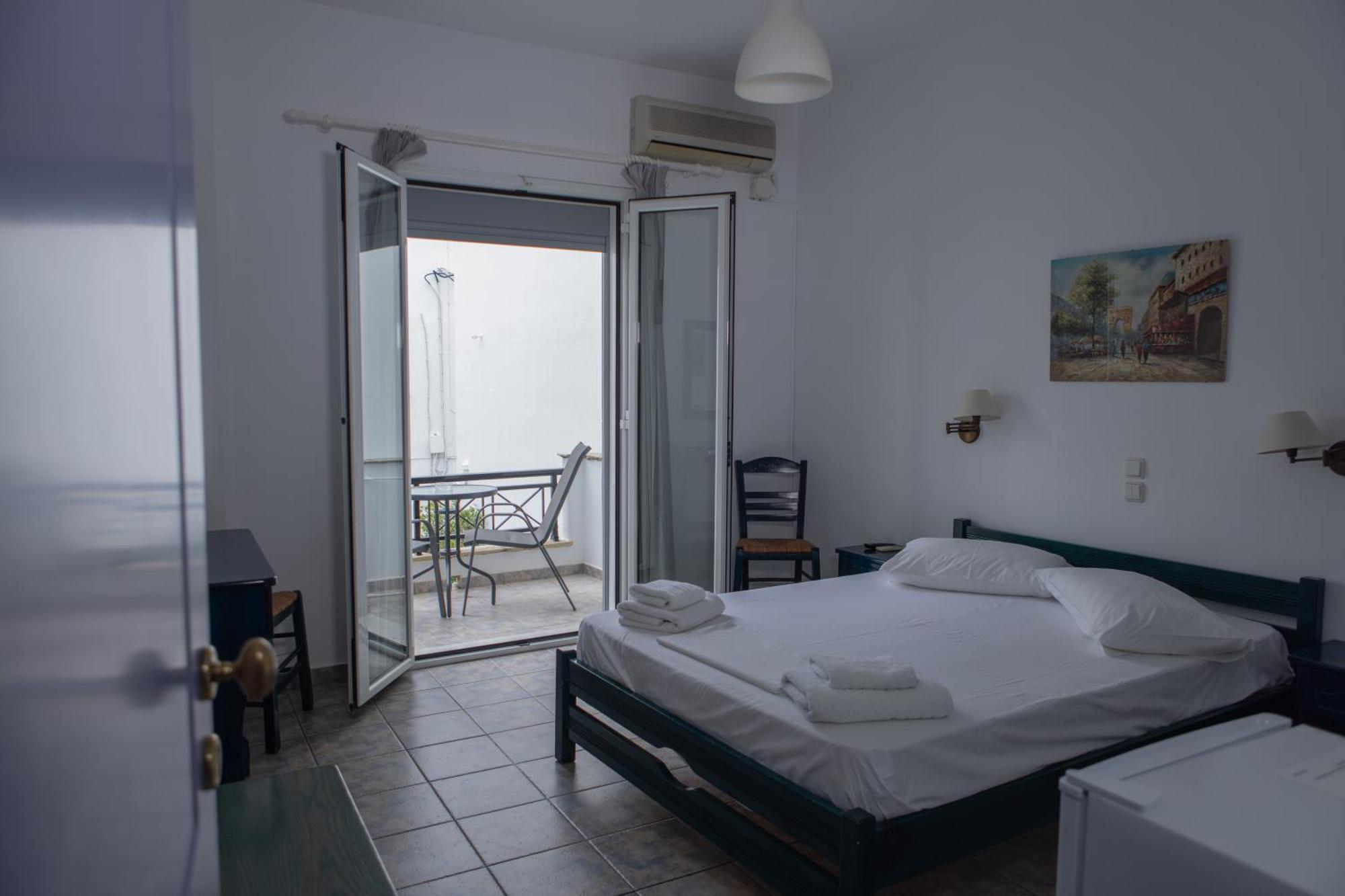 Soula Rooms Tinos Exterior photo